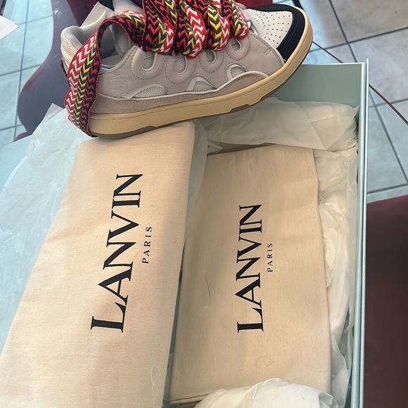 $650 Brand new AUTHENTIC LANVIN Leather Curb Sneaker...Size 5 in original box! - Picture 6 of 6
